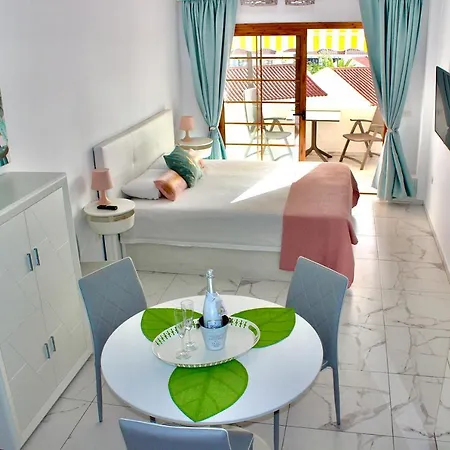 Garden Premium - Full Seaview