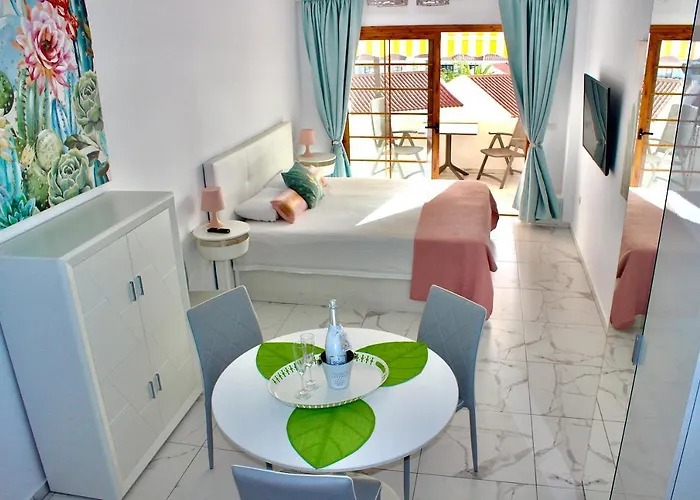 Garden Premium - Full Seaview